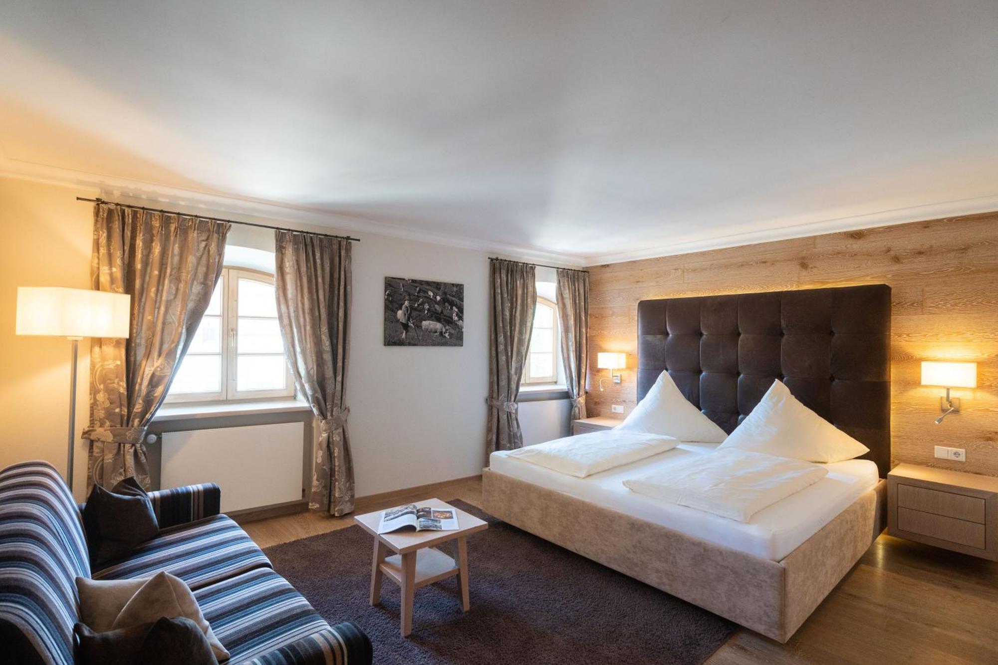 Hotel Gasthof Alte Post Holzkirchen Esterno foto